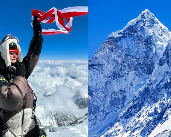 Młoda osoba z flagą na szczycie Mount Everest, najmłodsza osoba na Mount Everest, triumfuje nad chmurami.