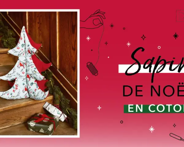 Un sapin de Noël en tissu, orné d'oiseaux et de baies, est présenté sur des marches en bois. Un patron DIY est suggéré.