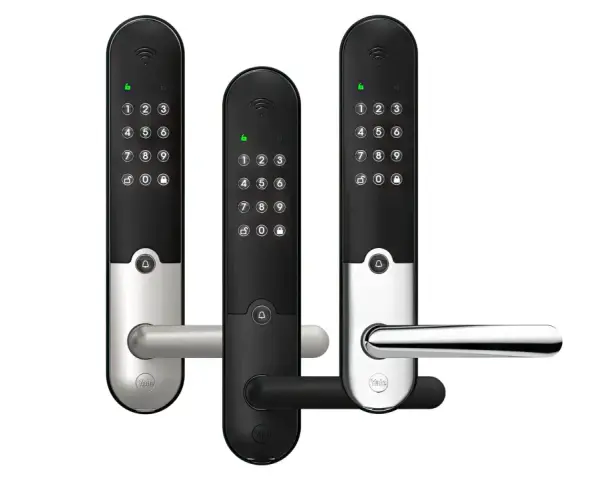 Tre digitala dörrlås från Yale, med tangentbord och handtag. Perfekt för dig som vill byta masterkod på din Yale Doorman för ökad säkerhet.