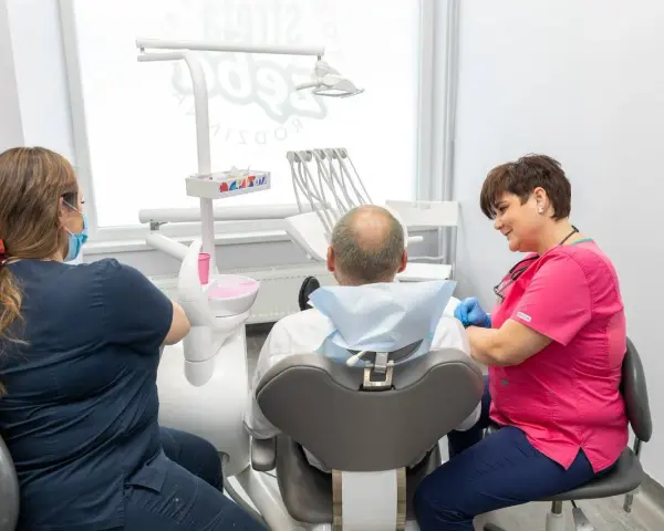 Jak szybko pozbyć się znieczulenia u dentysty i uniknąć dyskomfortu