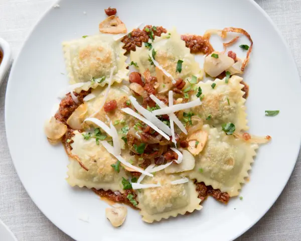 Ravioli czy tortellini? Od dziś rozpoznasz je bezbłędnie!