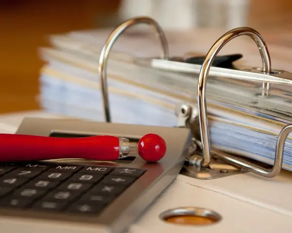 Faktura proforma: Dokument księgowy czy tylko oferta? Rozwiewam wątpliwości
