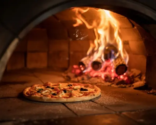 Pizza: Jaka temperatura pieczenia? Sekret chrupiącego ciasta!
