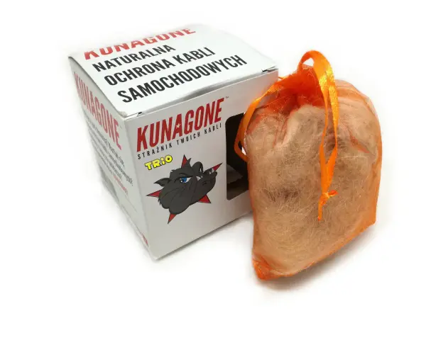 Opakowanie KUNAGONE, naturalna ochrona kabli samochodowych, z woreczkiem wypełnionym włóknami.