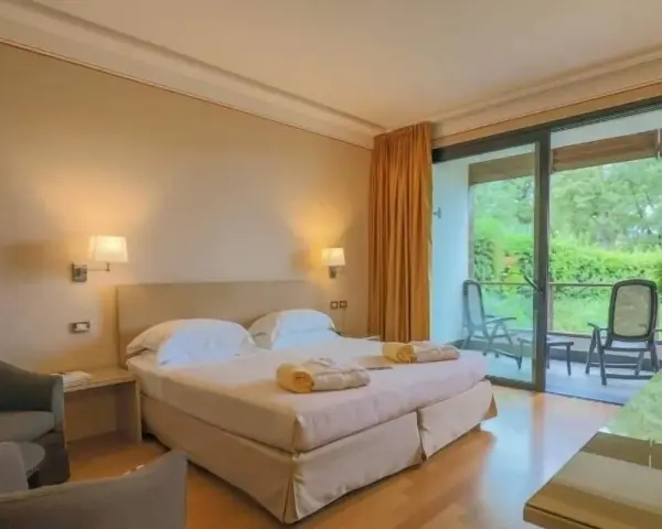 Hotel Acquaviva Garda: SPA, Ristorante & Camere - Guida Completa