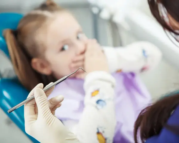 Dziecko nie chce otworzyć ust u dentysty? Mamy rozwiązania!