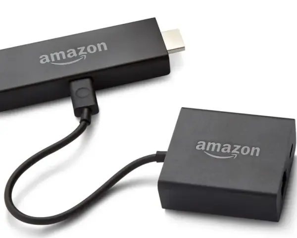 Amazon Fire TV Stick mit HDMI-Adapter und Kabel. So einfach ist das Fire TV Stick einrichten.