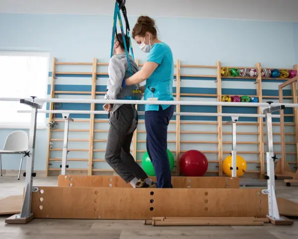 Skierowanie na rehabilitację NFZ: Ile jest ważne i co, gdy przepadnie?