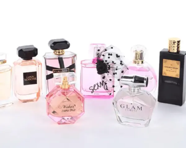 Parfum Klassiker Damen: 7 ikonische Düfte & Ihr perfekter Match