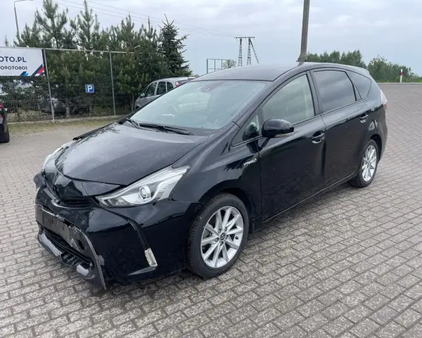 Toyota Prius Plus ile osobowy - czy to idealny rodzinny minivan?