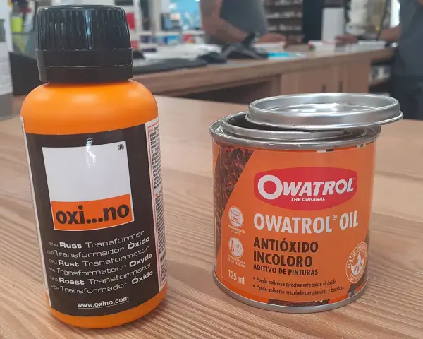 Dos productos para tratar el óxido: un transformador de óxido y un aceite antióxido incoloro. Ideales para pintar óxido y proteger superficies.