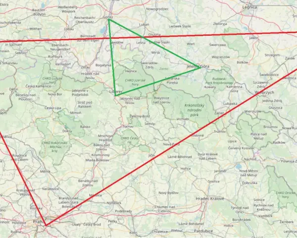 Gdzie są góry izerskie? Mapa pokazuje Karkonosze, Góry Izerskie i inne pasma górskie w Polsce, Czechach i Niemczech.