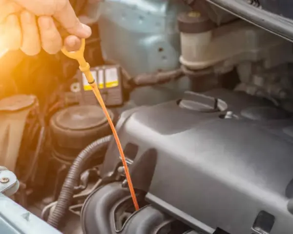 Wie viel Motoröl braucht mein Auto? Vermeiden Sie teure Schäden