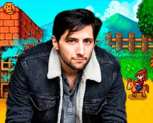 El creador de Stardew Valley, Eric Barone, posa frente a su mundo pixelado.