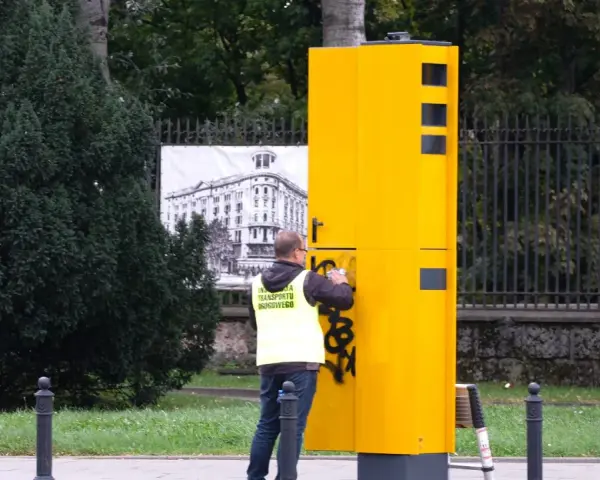 Fotoradar od tyłu: Mandat bez twarzy? Poznaj nowe zasady!
