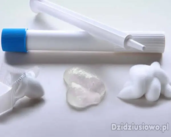 Różne formy antykoncepcji chemicznej: globulka, żel i pianka.