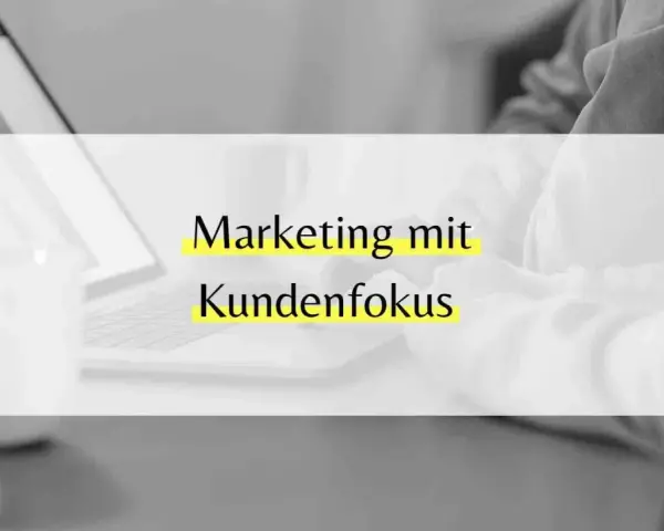 Marketing mit Kundenfokus: Eine Person arbeitet am Laptop, um die Bedürfnisse der Kunden zu verstehen und maßgeschneiderte Lösungen zu entwickeln.