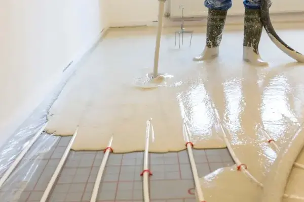 Ile kosztuje wylewka? Poznaj ceny i ukryte koszty wylewek