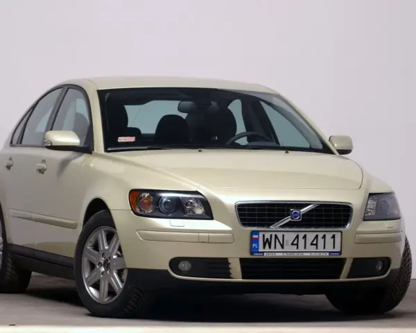 Pojemność baku paliwa w Volvo S40 - co musisz wiedzieć, aby nie przepłacać