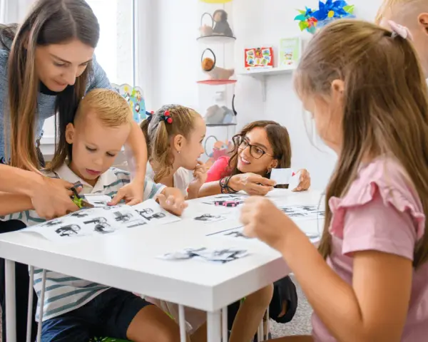 Sensoryczny zakątek – wyjątkowe miejsca terapii i integracji w Polsce