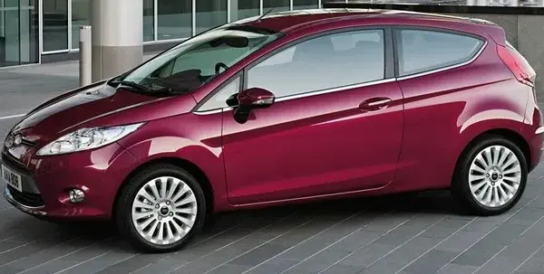 Pojemność baku Ford Fiesta Mk7: Ile litrów i jaki zasięg?