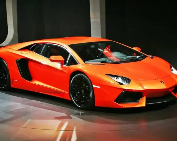 Ile pali Lamborghini Aventador? Zaskakujące fakty o spalaniu