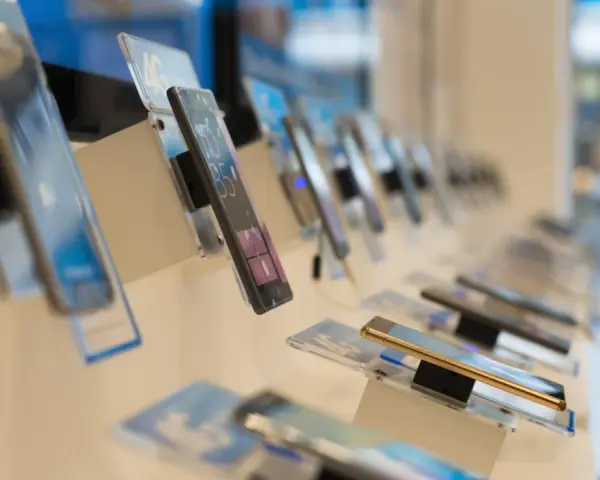 Smartphone ohne Vertrag kaufen: Volle Kontrolle & Geld sparen