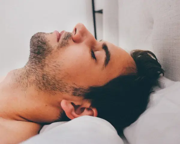 Jak zapobiec chrapaniu? Skuteczne metody na spokojny sen