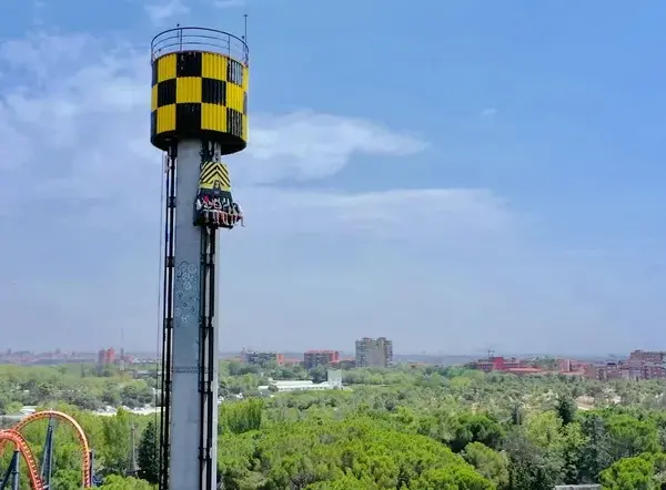 Fotos de parque de atracciones de Madrid que no querrás perderte