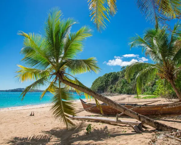 Rajska plaża na Nosy Be, kiedy jechać? Idealny czas to sucha pora, od maja do października.