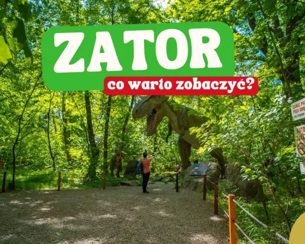 Zator atrakcje: człowiek robi zdjęcie gigantycznemu dinozaurowi w parku. W tle kolejne prehistoryczne zwierzęta i tablice informacyjne.