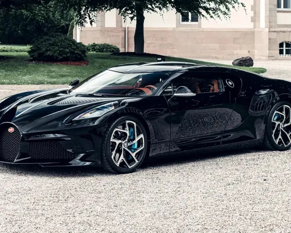 Bugatti La Voiture Noire – ile ma koni i co ją wyróżnia?