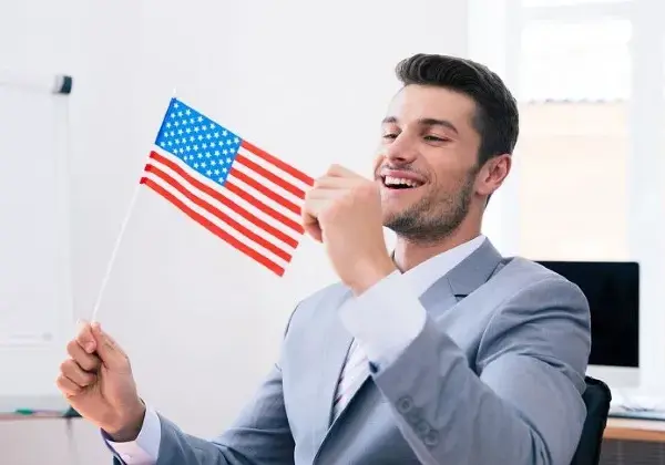 Ile zarabia prawnik w USA? Zaskakujące różnice w wynagrodzeniach