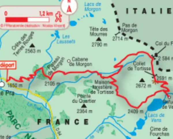Carte du Mercantour : itinéraire de randonnée balisé en rouge, avec départ, cols, refuges et sommets.