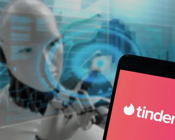 Robot analizujący dane, obok ekran telefonu z logo Tinder. Czy to przyszłość randek dla intj?