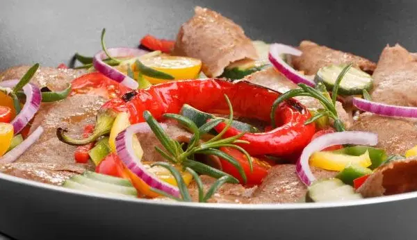 Gdzie kupić kebab cięty mrożony? Sprawdź najlepsze oferty w Polsce