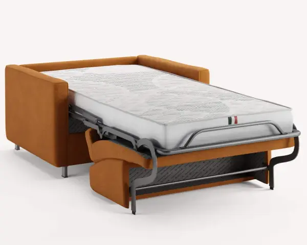 Canapé convertible orange déplié, révélant son matelas confortable. Idéal pour un couchage d'appoint.
