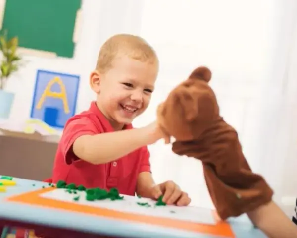 Ile godzin pracuje nauczyciel wspomagający w przedszkolu? Sprawdź!