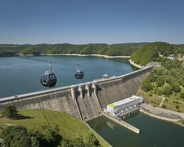Kolejka linowa Solina nad zaporą. Sprawdź solina kolejka linowa cennik i podziwiaj widoki!