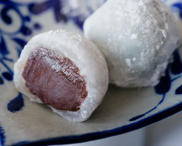 Jak zrobić lody mochi w domu – prosty przepis na pyszny deser