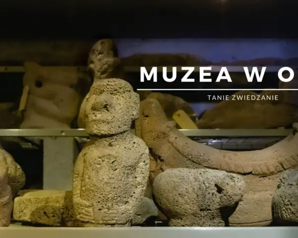 Kamienne figury i artefakty w muzeum w Oslo. Tanie zwiedzanie.