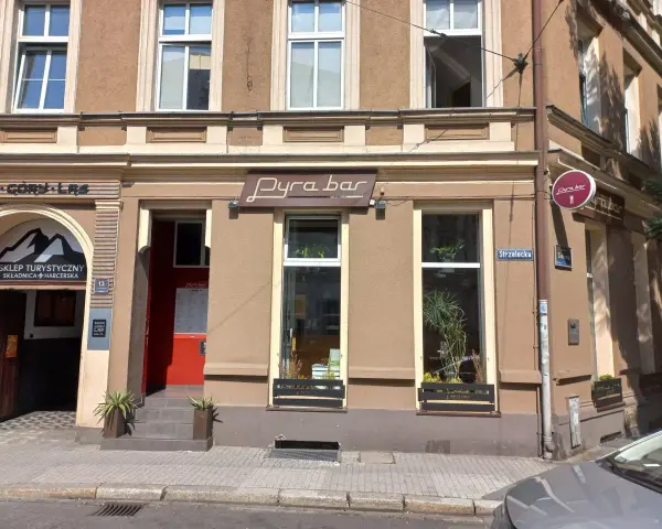 Poznań kulinarnie: Gdzie zjeść? Od pyr do fine diningu!