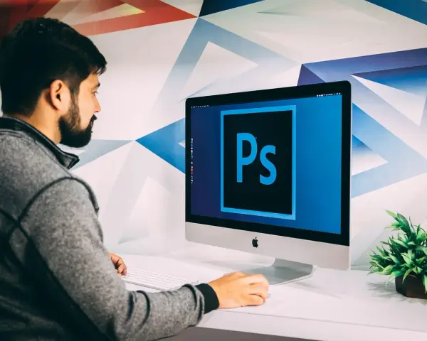 Jak obrobić zdjęcia w Photoshopie? Zostań mistrzem edycji!