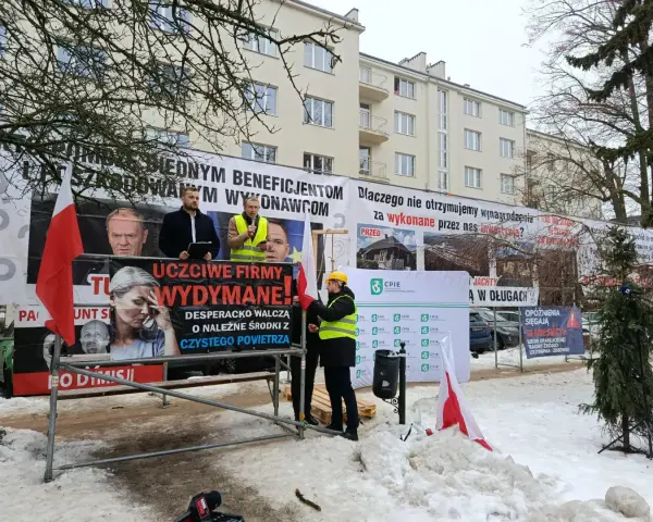 Uczciwe firmy walczą o należne środki z czystego powietrza, bo nie dostały pieniędzy.