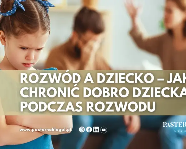 Smutna dziewczynka na pierwszym planie, w tle kłócący się rodzice. Temat: rozwód a dzieci – jak chronić dobro dziecka.
