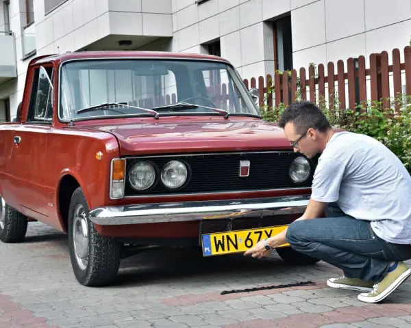 Jak zarejestrować auto na żółte tablice? Kompletny poradnik