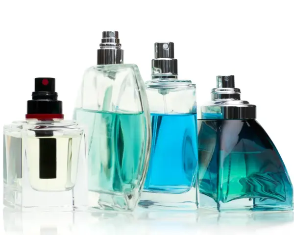 Tester perfum a oryginał: czy warto kupić? Ekspert radzi!