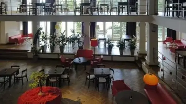 Gdzie zjeść w Węgorzewie? Odkryj najlepsze miejsca na posiłek