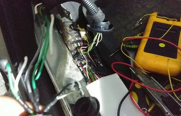 Wiązka elektryczna Passat B5: Awarie, naprawa i jak zaoszczędzić?
