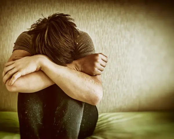 Nastolatek 13-15 lat: Zrozum i wspieraj w nauce i emocjach